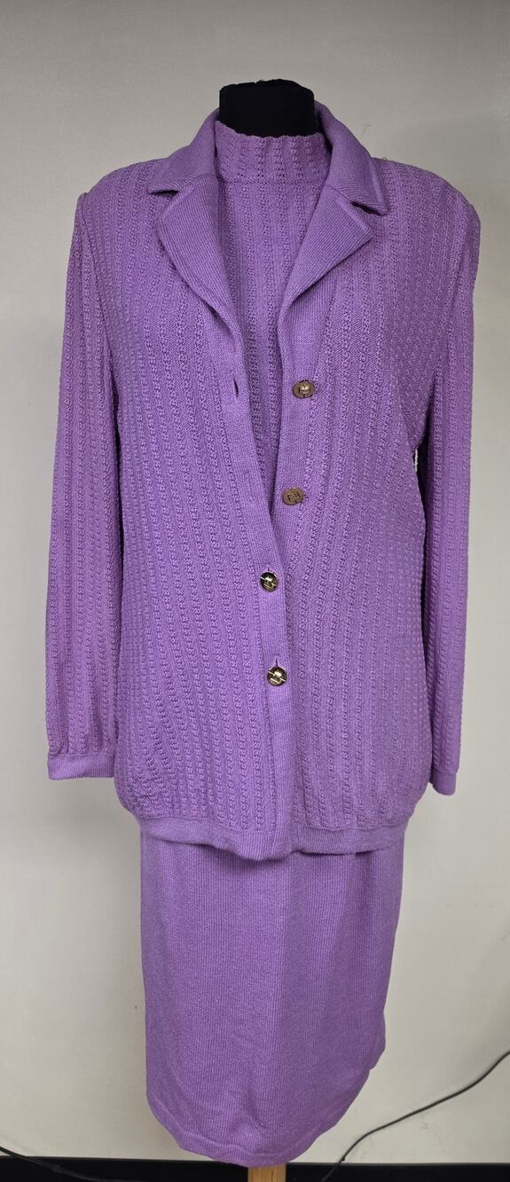 St. John Collection Marie Purple Knit Skirt Suit Blazer Size 8 Vintage USA 0049